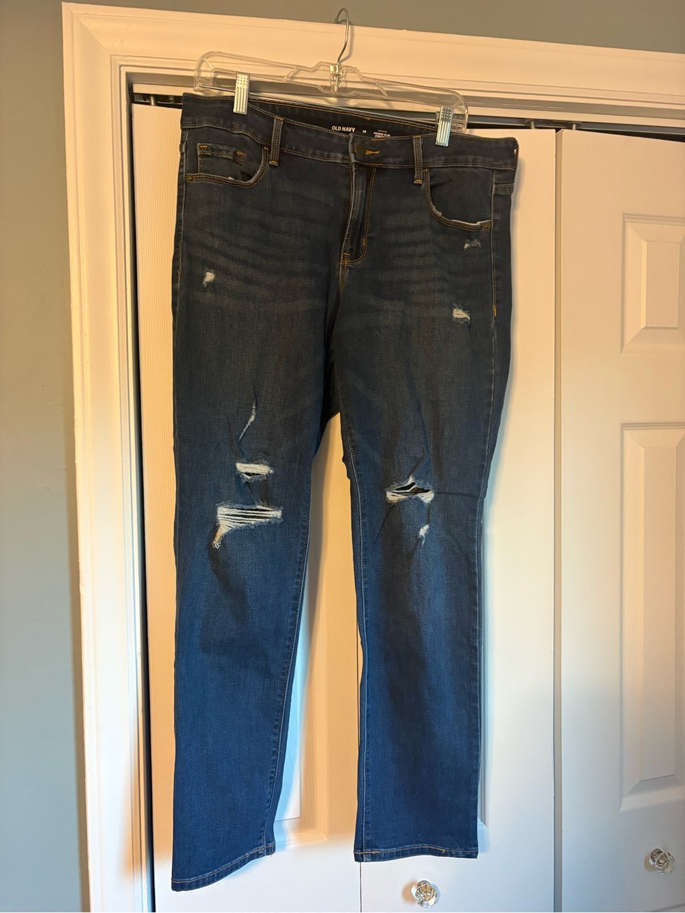 Old Navy Distressed Dark Blue Straight-Leg Jeans
